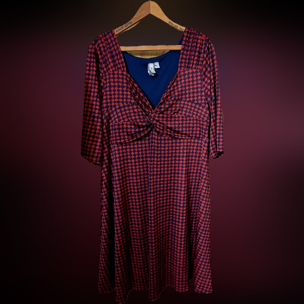 Retro Red &Navy Houndstooth Vintage/Pinup Dress - Picture 2 of 11